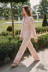 Wearable Skincare: How Silk Pajamas Protect Skin From AC Dryness