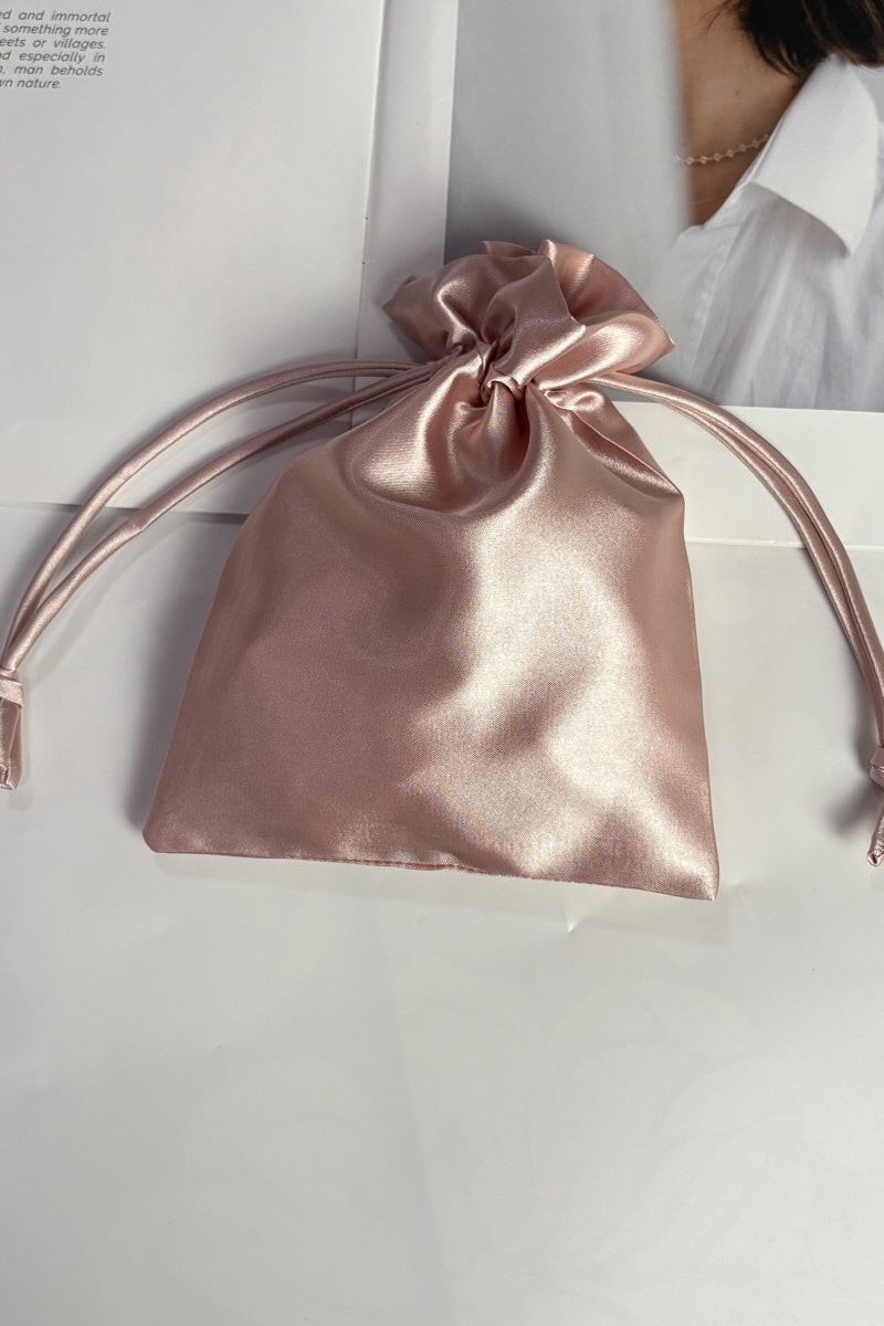 Velvet Gloss Silk Drawstring Pouch